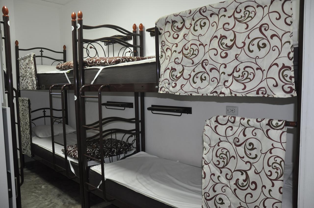The Hostel Жд Вокзал Центр Kiev Exterior foto